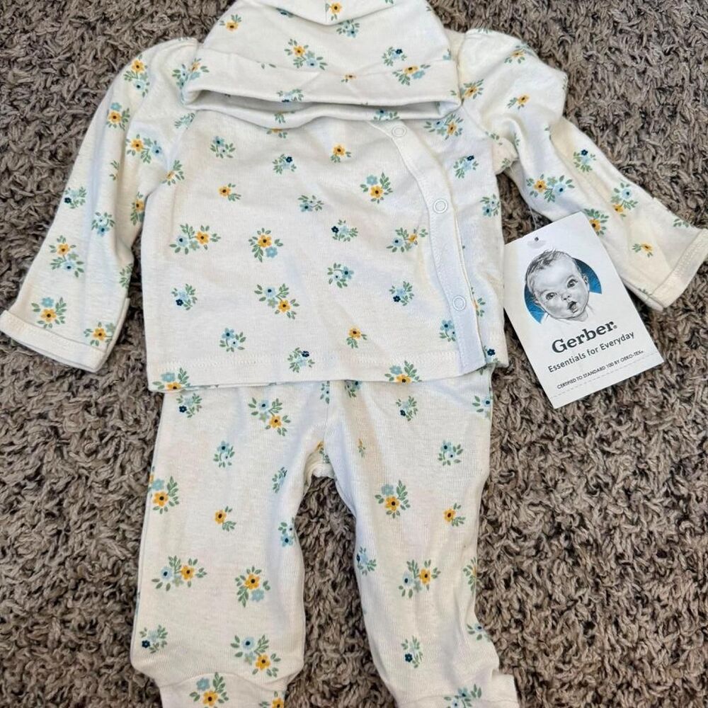 Gerber Women's Sleepsuits-babygrows